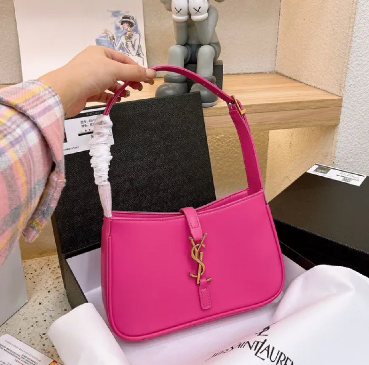Le 5 à 7 Hobo Bag Royal tushar
