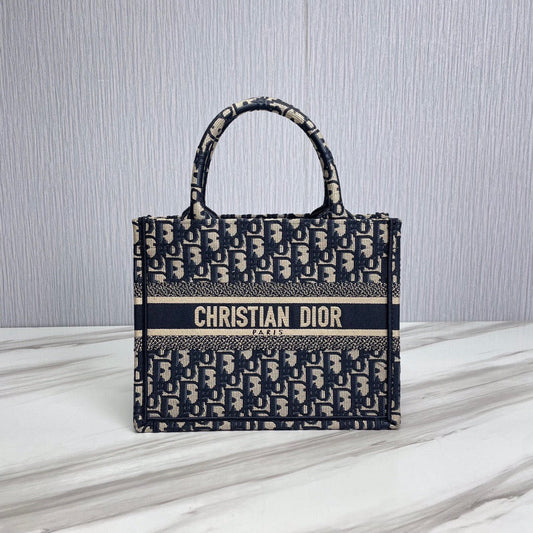 Dior Oblique Medium Book Tote Royal tushar